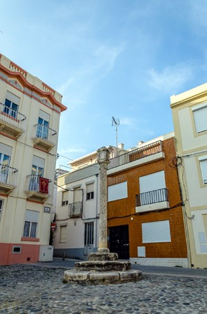 Pelourinho de Buarcos - de baixo