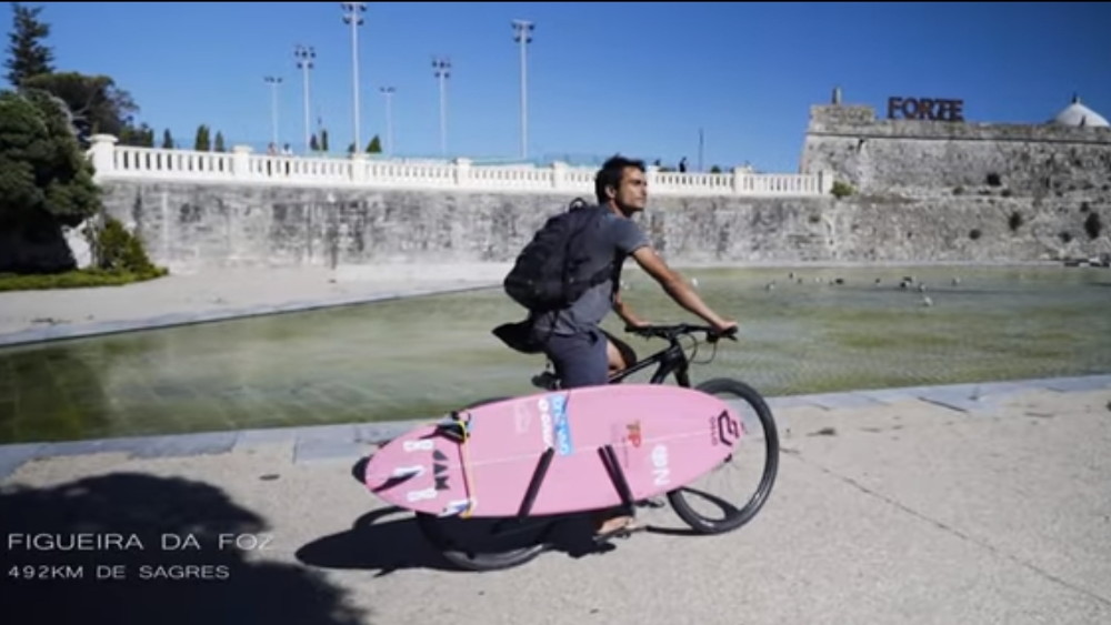 Surfista João Kopke passou pela Figueira da Foz