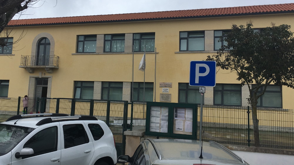 Escola Básica de Serrado